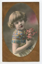 1920s Child Children PRETTY LITTLE GIRL Cute Kids Fashion vintage photo postcard