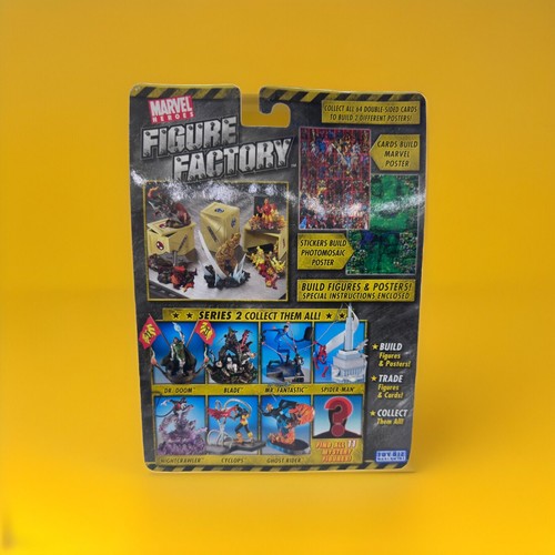Marvel Build Figure Factory (2005) Toy Biz Fantastic Four Dr. Doom w/ Crate & Tr - Picture 3 of 4