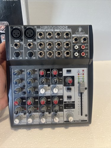 Behringer XENYX Preamps Q1002USB Audio Mixer / Audio Interface - Picture 7 of 14