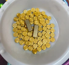 6 MM Plastic Tokens 100 Count Gold color + 2 Gold colored bars.