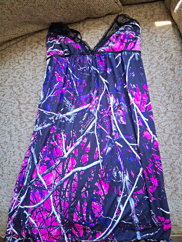 Wilderness Dreams Black Pink Gray Camo Satin Lace Trim Chemise Gown M