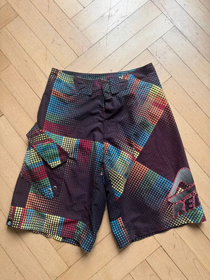 Reef Boardshorts / Badehose (bunt, Größe 28)