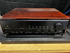 Denon PRA-2000z Preamplifier *Used*