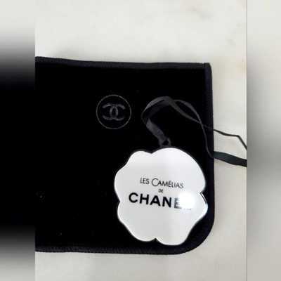 CHANEL Camelia White Black Acrylic Flower Purse Bag Key Fob Pendant Charm