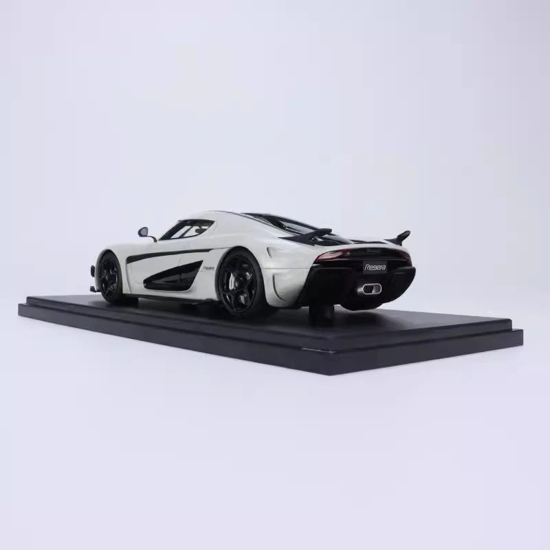 GT Spirit 1:18 Koenigsegg Regera Resin Car Model Collection Limited Edition - Image 2 of 4