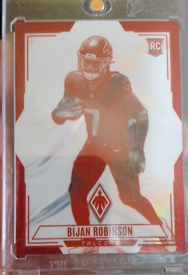 2023 Panini Phoenix - Contours Bijan Robinson #CON-18 Red /199 (RC)