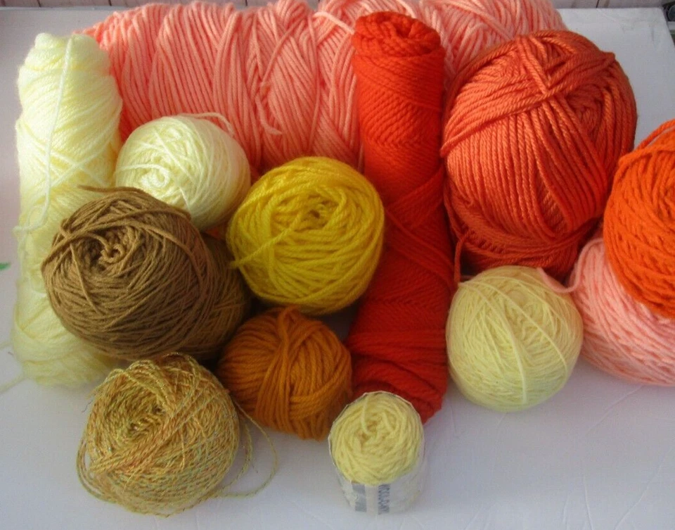 Assorted Yarns, Scrap Yarns, Lot yarns - Peach, Orange & Yellow - Image 2 of 4