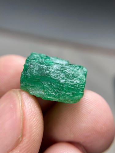24.95ct | Top Green Emerald Crystal Double-Terminated Specimen | Swat Pak@ - Picture 8 of 21
