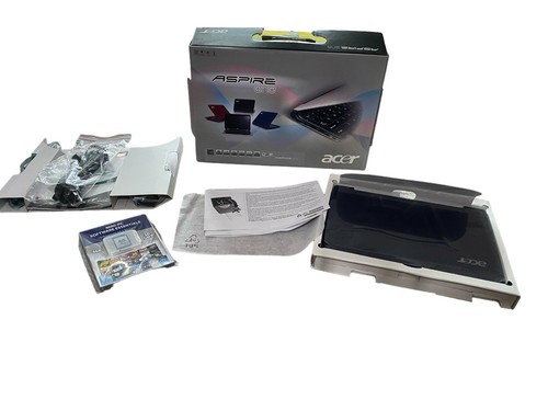 Acer Aspire One ZA3 Multi in 1 Card Laptop 250GB DDR2 Windows Vista Original Box