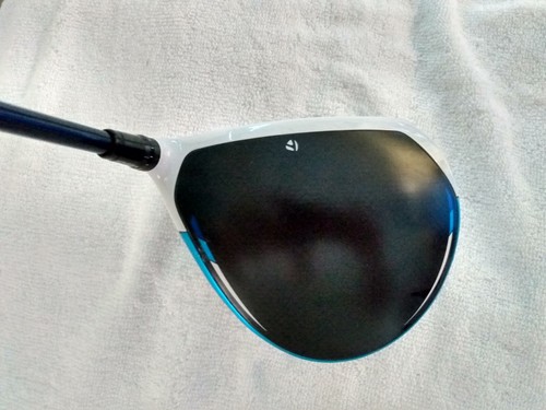 TaylorMade Sim2 Max 10.5° w Fujikura Ventus 5-R Shaft, Headcover - Picture 2 of 5