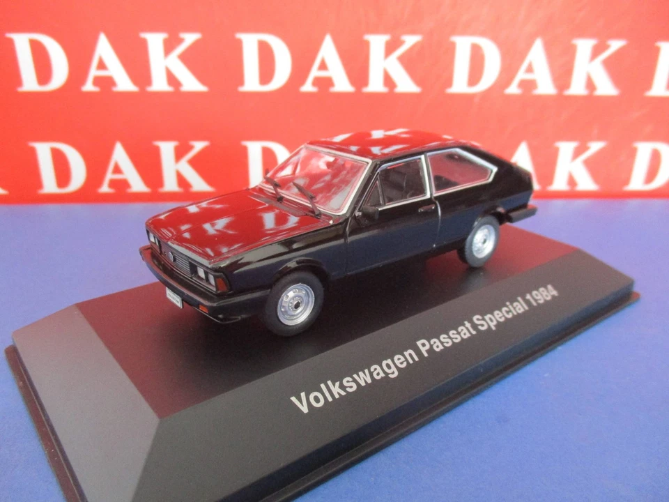 Die cast 1/43 Modellino Auto Volkswagen Passat Special 1984 - Immagine 2 di 4