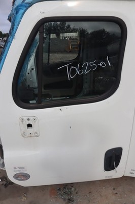 2008-2018 FREIGHTLINER CASCADIA 125 FRONT LEFT DRIVER SIDE DOOR SHELL PANEL OEM