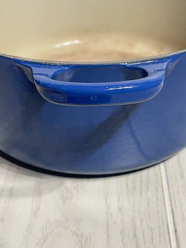 Le Creuset 24 Dutch oven Blue 4 1/2 quart France made Stock pot W/ Lid - Picture 7 of 12