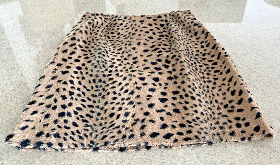 Falda Oscar by Oscar de La Renta imitación leopardo hasta la rodilla talla 10P Foto 3 de 4