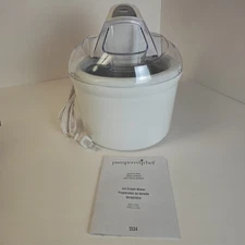 Pampered Chef Electric Ice Cream Maker Compact 1 qt. Model 1534 White