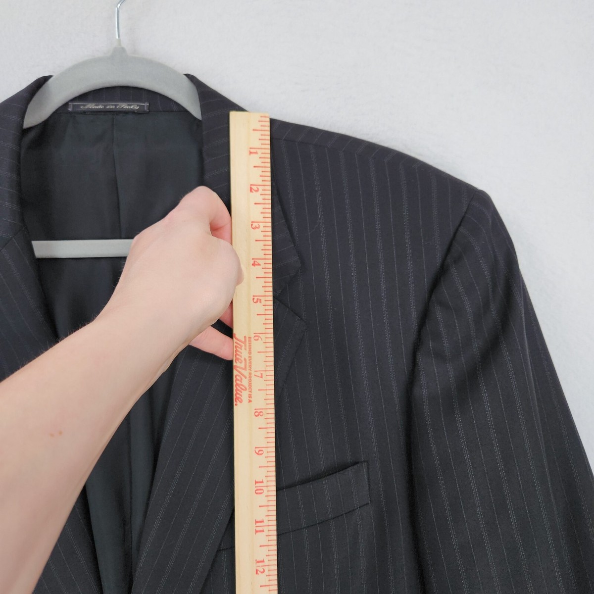 Corneliani Jacket Mens US42 EU52 Black Pinstripe Super 150s Corneliani Jacket Mens US42 EU52 Black Pinstripe Super 150s
