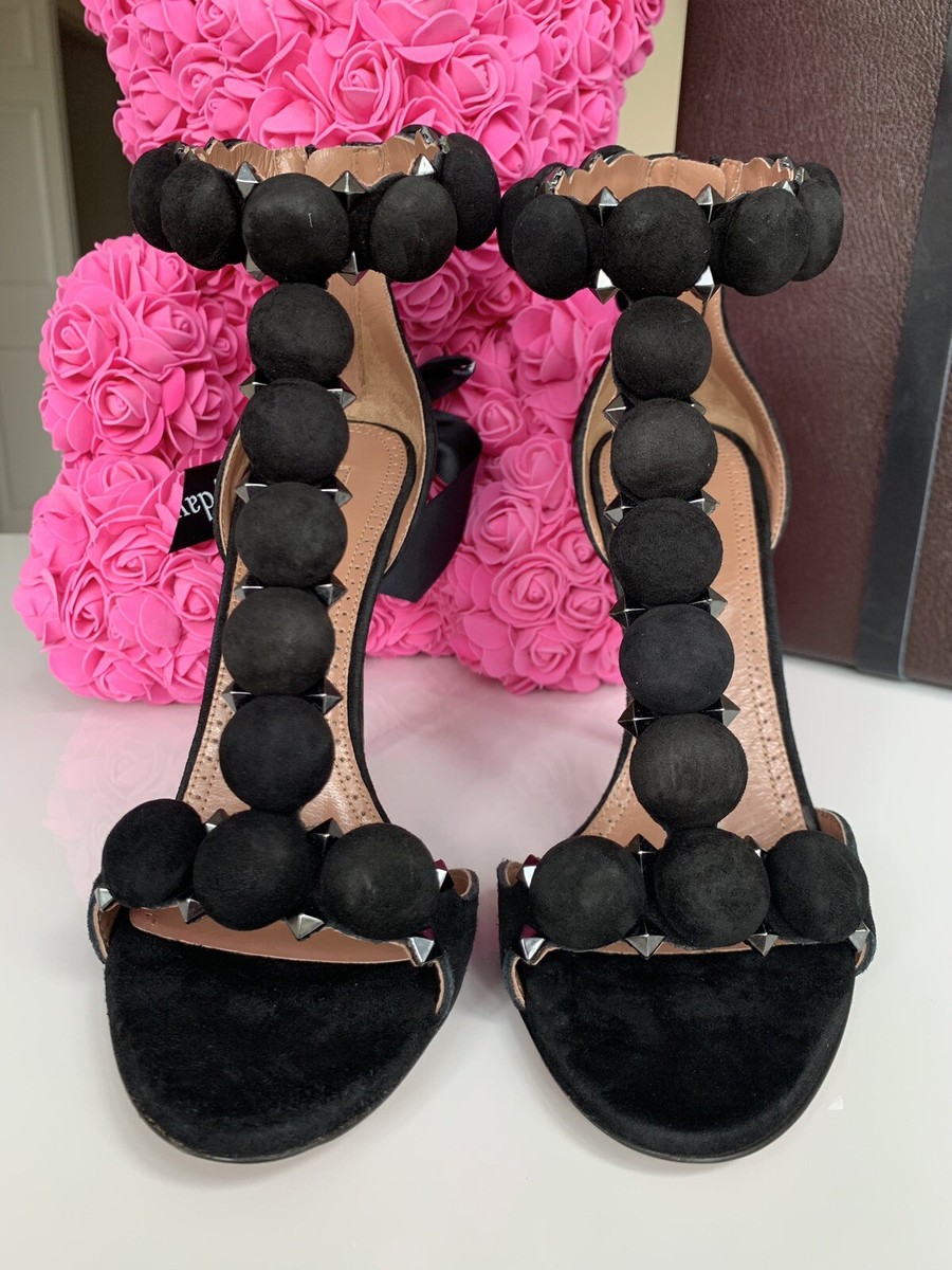 トレンド★関税送料込★ALAIAアライア Bombe black sandals Alaïa | Black studded bombe suede sandal | Savannahs