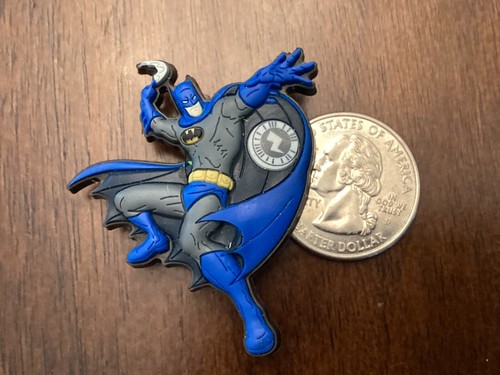 BATMAN IN ACTION LEAPING DASHING LOGO AUTHENTIC JIBBITZ SHOE CHARM FIT CROCS - Picture 4 of 20