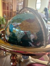 A semi-precious stones globe with brass support shelf Massive - 22&times;23&times;23 cm