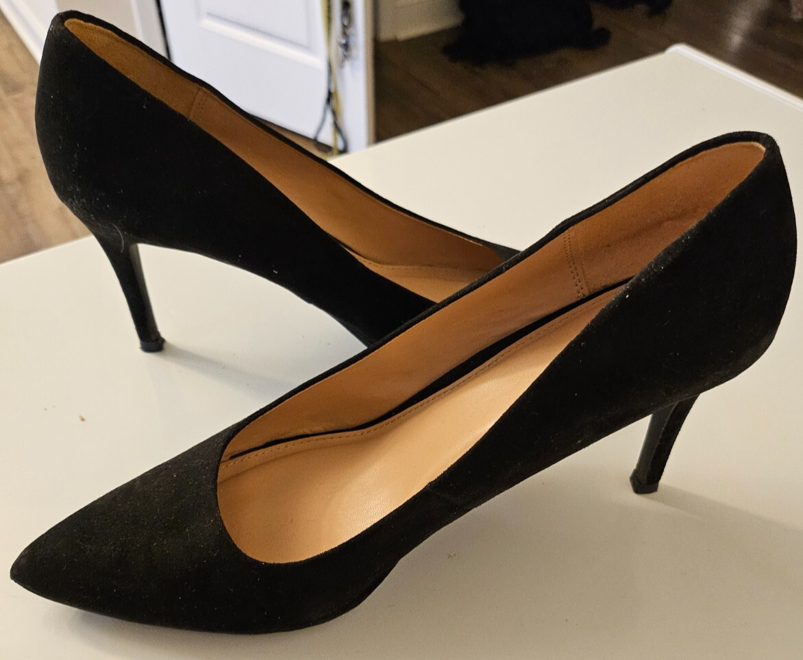 Womens Pumps Shoes Size 9.5 Black pointed toe  High Heels