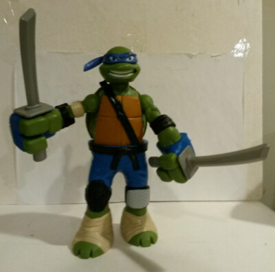 TMNT Teenage Mutant Ninja Turtles Leonardo Katana swords swing 2016 Playmates