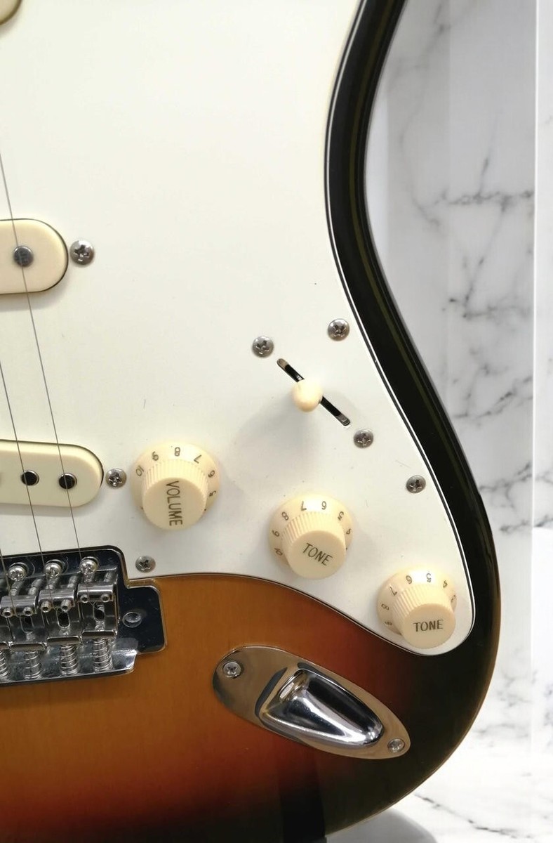 ■Bacchus BST-500G M 2TS Stratocaster □Bacchus BST-500G M 2TS Stratocaster - メルカリ