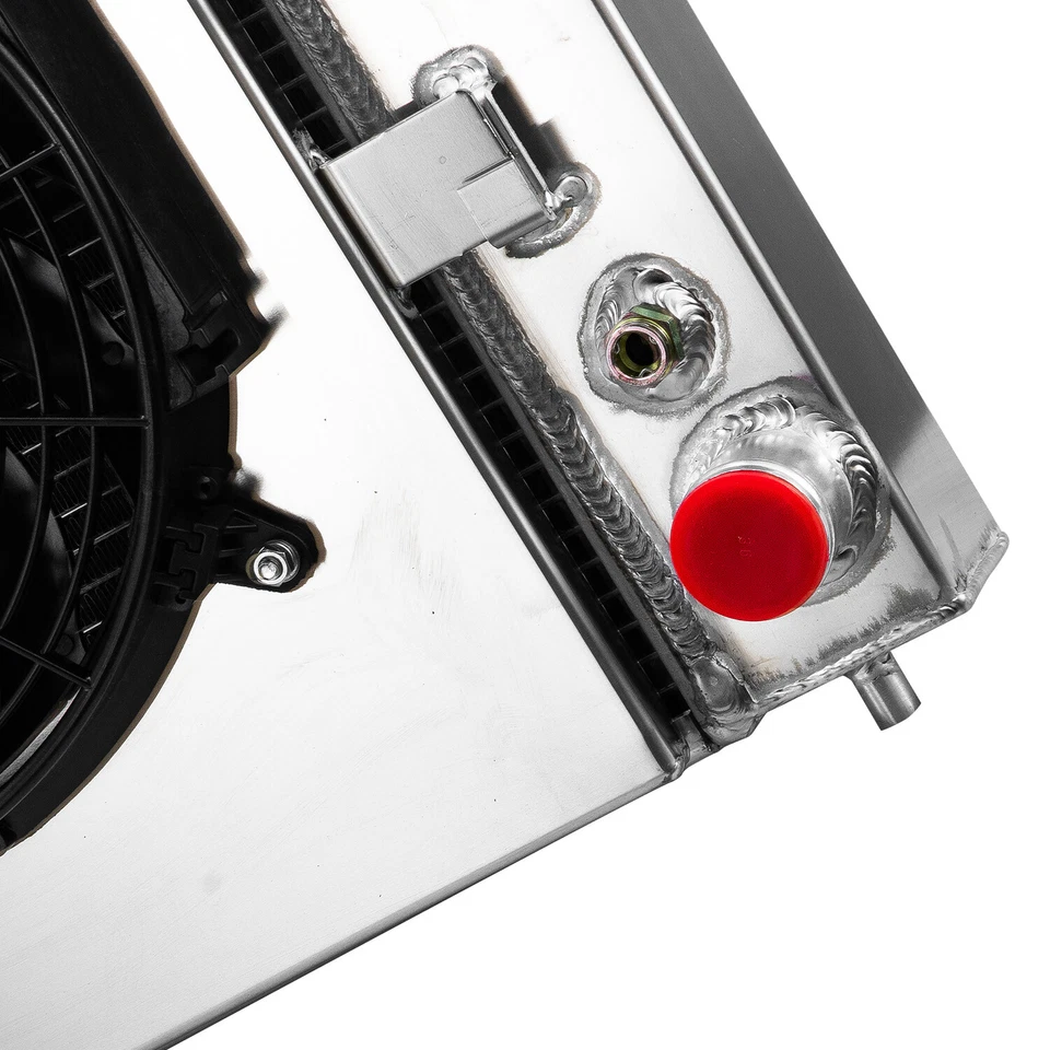 4 Row Radiator+Shroud+Fan For 1999-13 Chevy Silverado 1500 Tahoe/GMC Sierra 1500 Foto 4 de 4