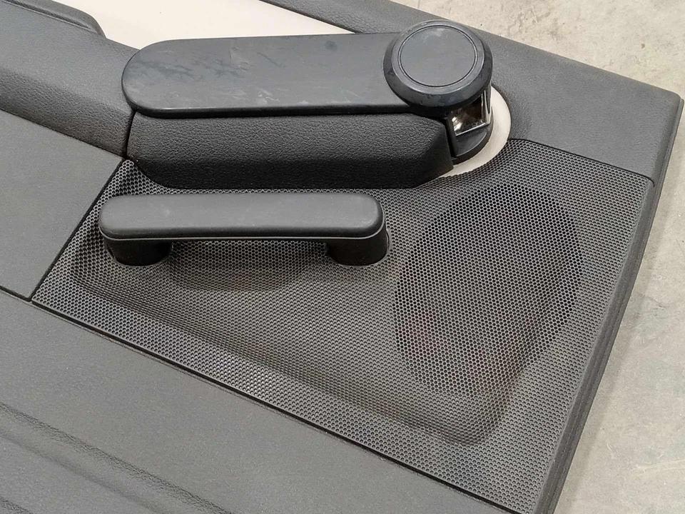 07-08 Ford Explorer Sport Trac Panel de moldura de puerta trasera lado izquierdo del conductor negro/gris Foto 3 de 4