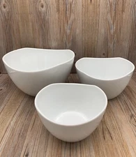 Set of 3 B. Smith with Style Nesting Serving Bowls White Ceramic