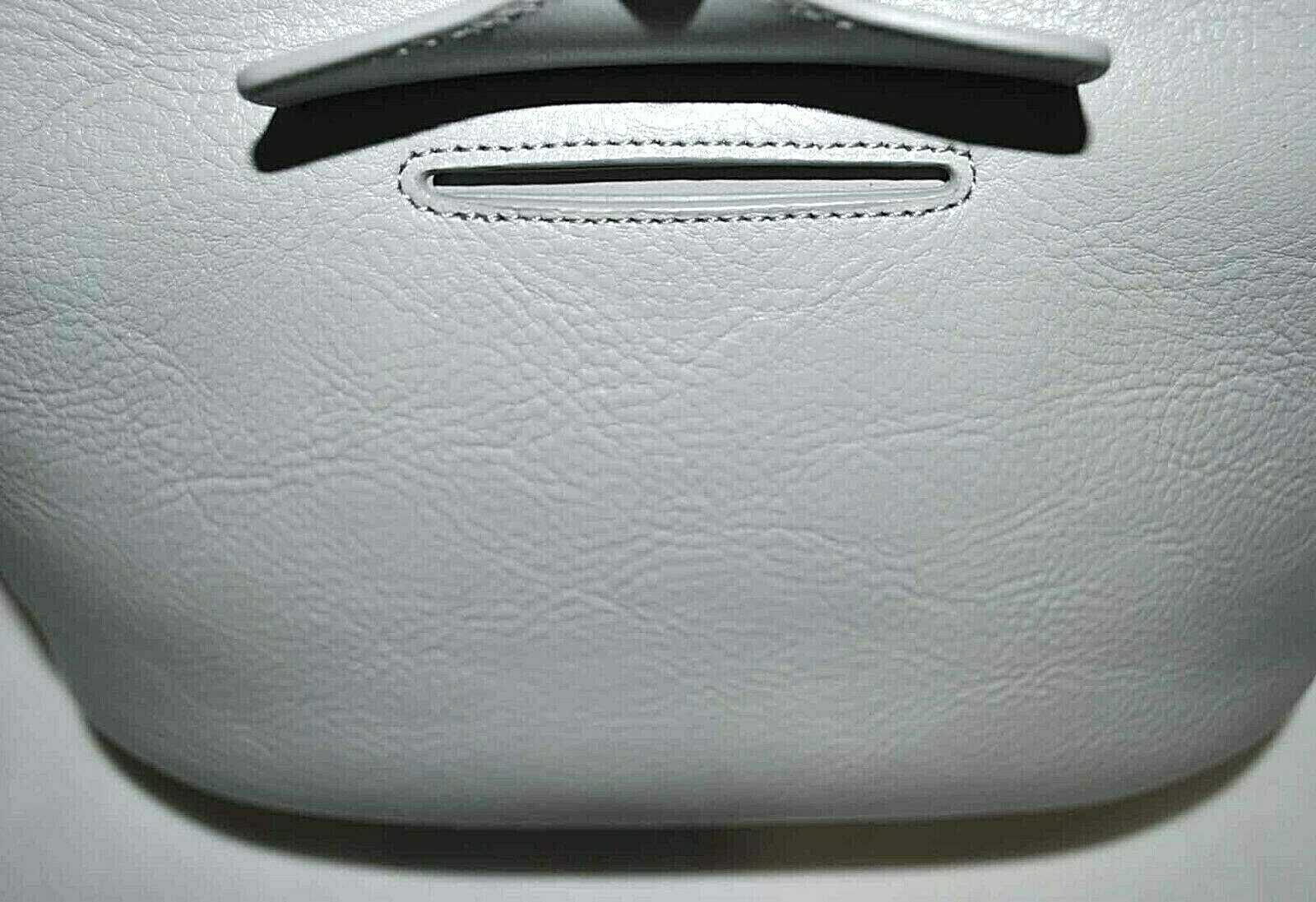 Foto 9 di 10