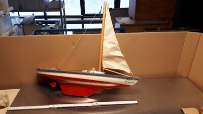 # DDR Spielzeug Plastik # Duroplast # Blech # Segelschiff Segelboot Emmi 200