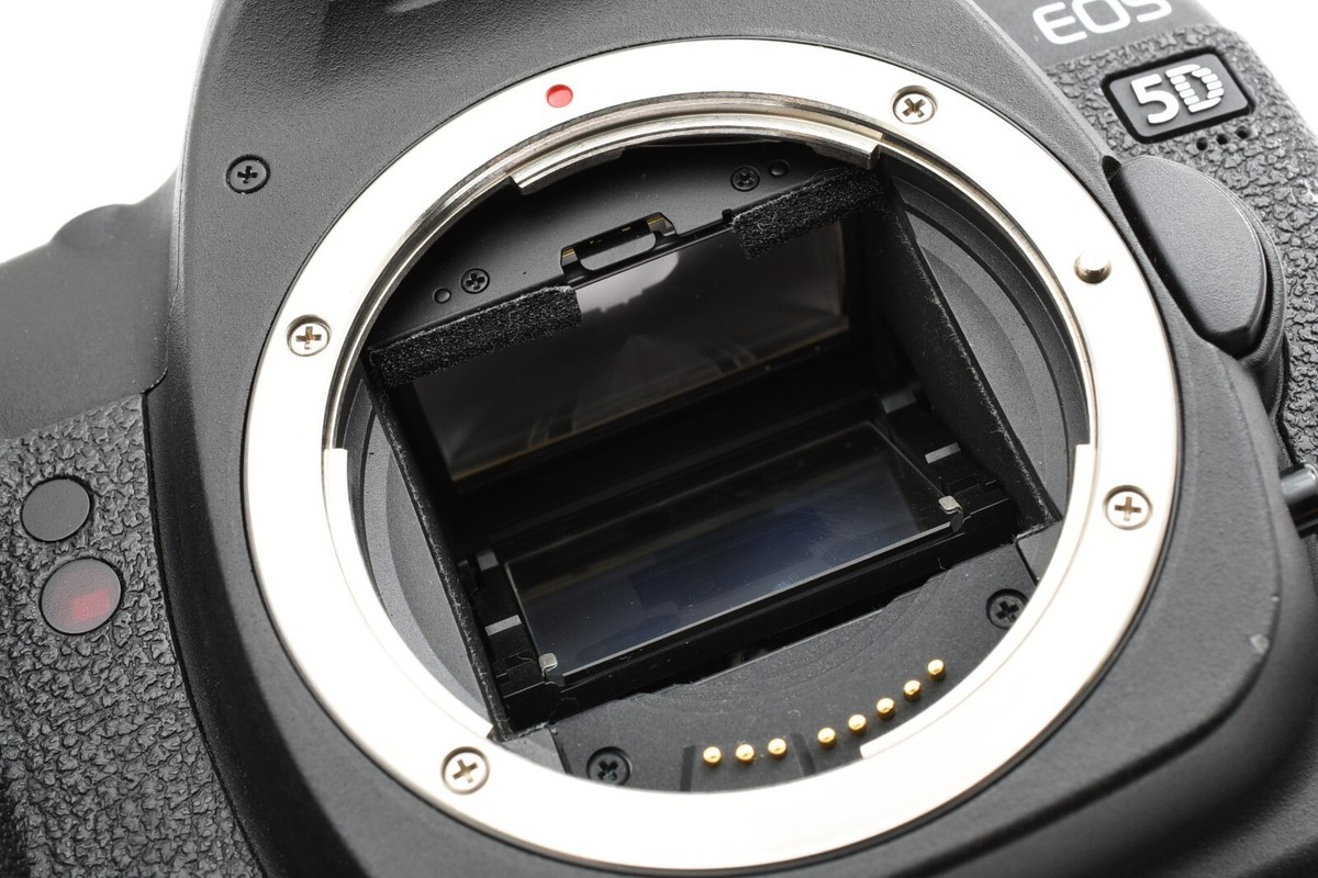 Near Mint Canon EOS 5D Mark II 21.1MP Digital Camera Body Near Mint Canon EOS 5D Mark II 21.1MP Digital Camera Body