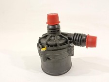 Pompe à eau Mercedes 350