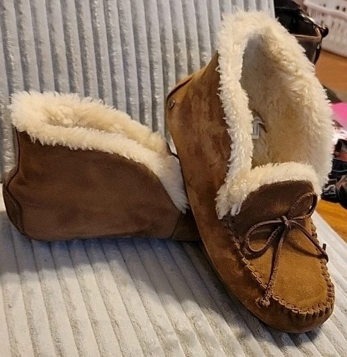 Ugg Alena Talla 9 Zapatos Marrón Gamuza Piel de Oveja Forrado Zapatillas Confort S/N 1004806 Foto 2 de 4