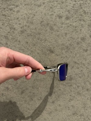 Oakley Badman Sunglasses Metal Frame Silver Frame, blue Lens