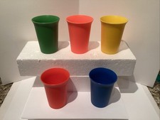 Vintage Tupperware 109 Classic Kids Bell Tumblers 7oz Cups Lot Of 5