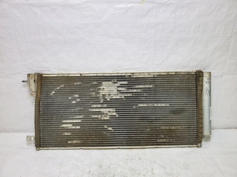 2013-2020 雪佛兰 Trax 空调冷凝器 AWD 原始设备制造商 95465726 — 第 2/4 张图片