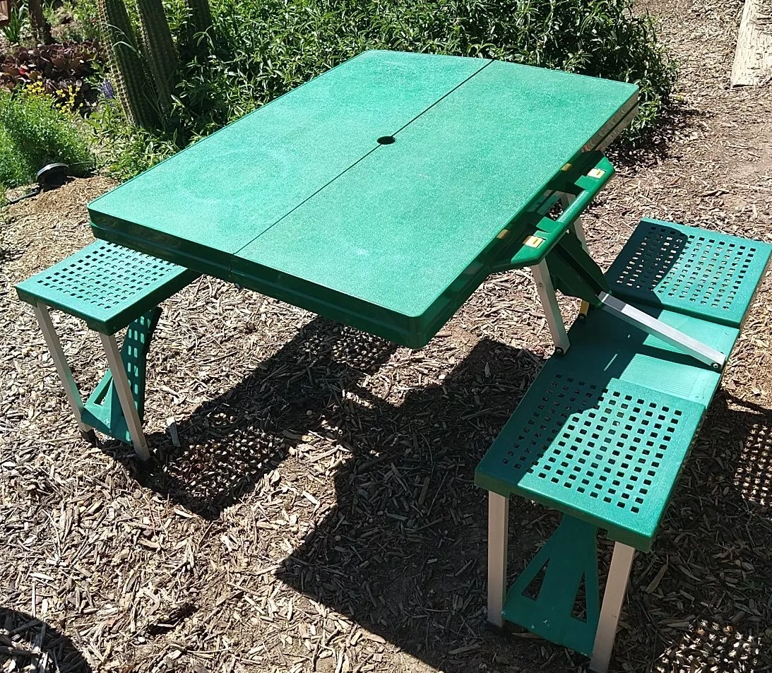 Vintage folding on sale picnic table