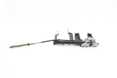 2020 - 2022 CHRYSLER VOYAGER REAR LEFT SIDE SLIDE DOOR LOCK LATCH CATCH OEM