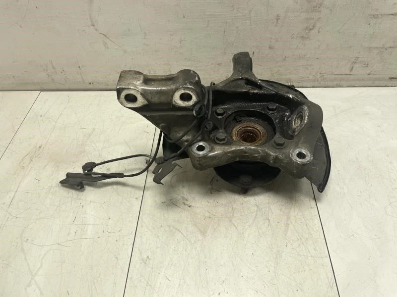 2010 TOYOTA PRIUS HYBRID FRONT RIGHT SPINDLE KNUCKLE WHEEL HUB OEM+ — 第 2/4 张图片
