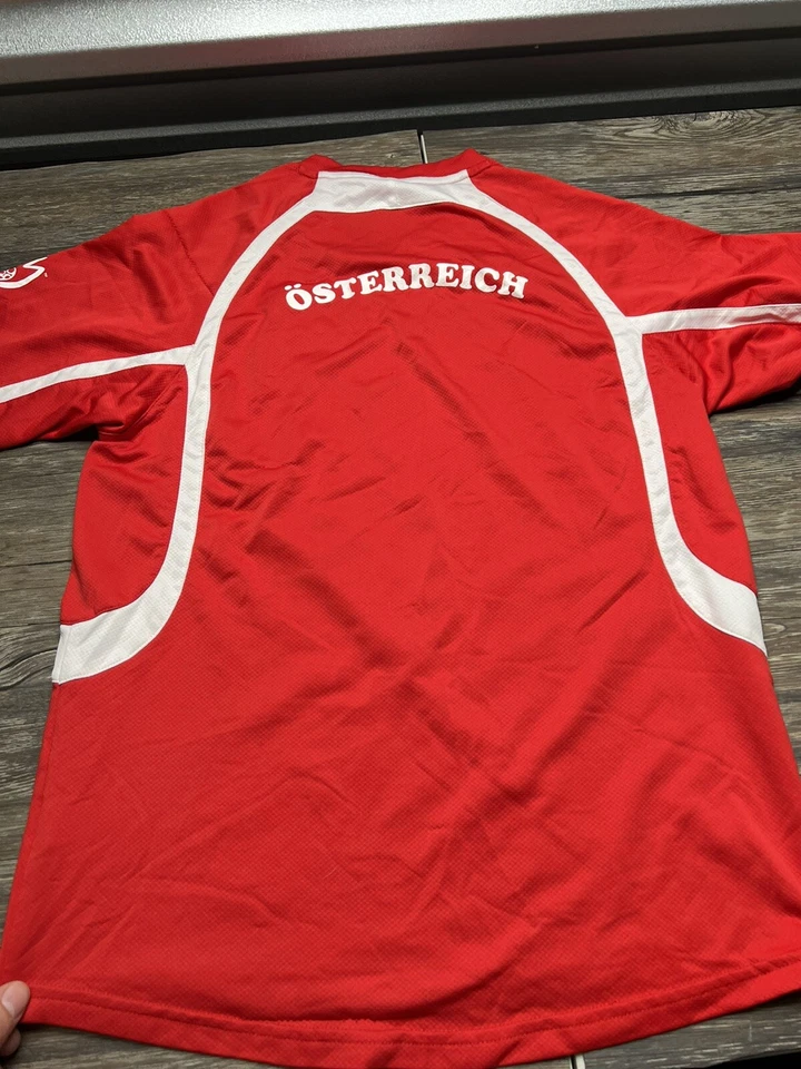 Camiseta UEFA Austria Suiza 2008 mediana Foto 3 de 4