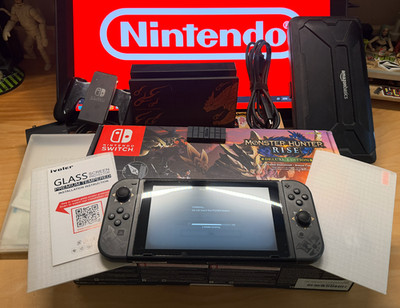 Nintendo Switch Monster Hunter Rise Special Edition w Extras