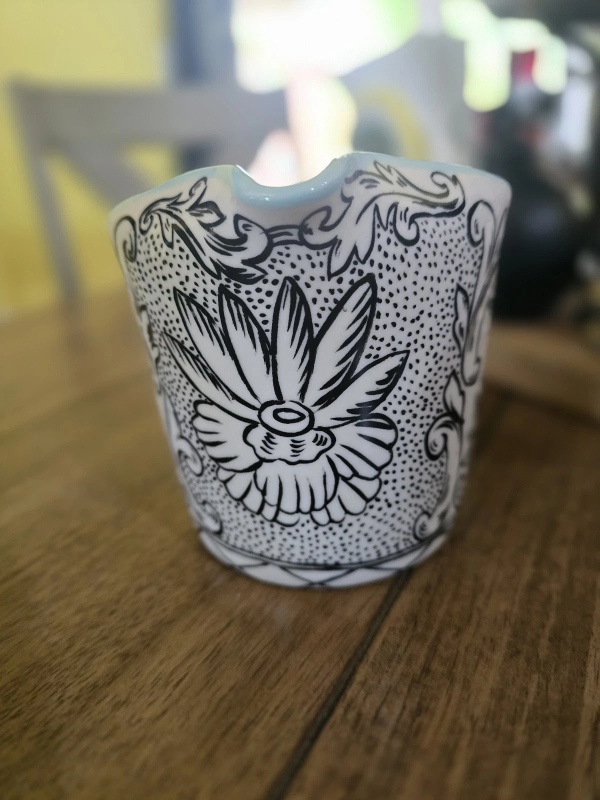 RARE Molly Hatch Anthropologie Crown Leaf Ceramic Measuring Cup 32 Oz 4 Cups EUC
Opens in a new wind