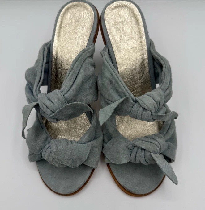 Ann Klein Collection Blue Suede Slip On Heels with Minimalist Design Size 6 Us - Image 2 of 4