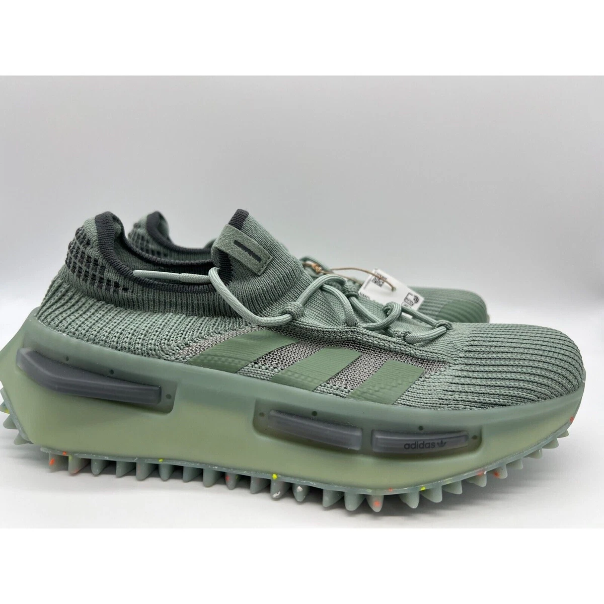 adidas gazelle silver green womens Tenis Adidas Disney NMD_R1 Mujer GV7909 Casual Negro/Cafe
