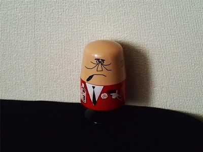 Onkel Tris Torys Figur Vintage Suntory Whisky rot schwarz Zahnstocherhalter D143t