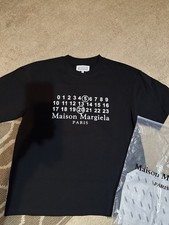 Maison Margiela Black Graphic Logo T-Shirt NO.7008 M
