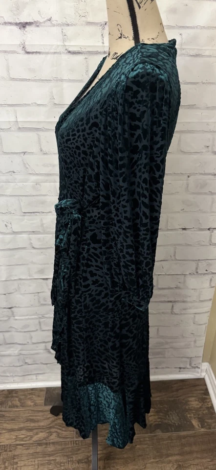 Calvin Klein Size 10 Burnout Green Velvet Animal Print Wrap Dress Ruffle Swing - Image 2 of 4