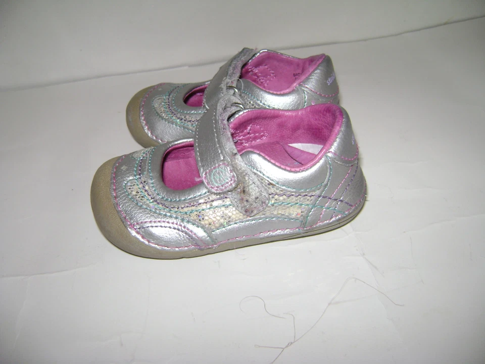 ZAPATOS STRIDE RITE CLEO MARY JANES talla 4 W PLATA CUERO BRILLANTE MUY LINDOS Foto 3 de 4