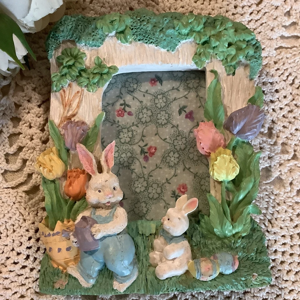 Vintage Pastel Easter tulips bunnies resin small 3D photo picture frame 4"x5" - Image 4 of 4